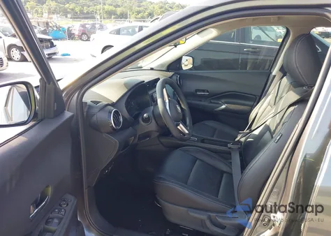 2024 Nissan Kicks Sv Xtronic Cvt z USA, uszkodzony, nr VIN 3N1CP5CVXRL503020